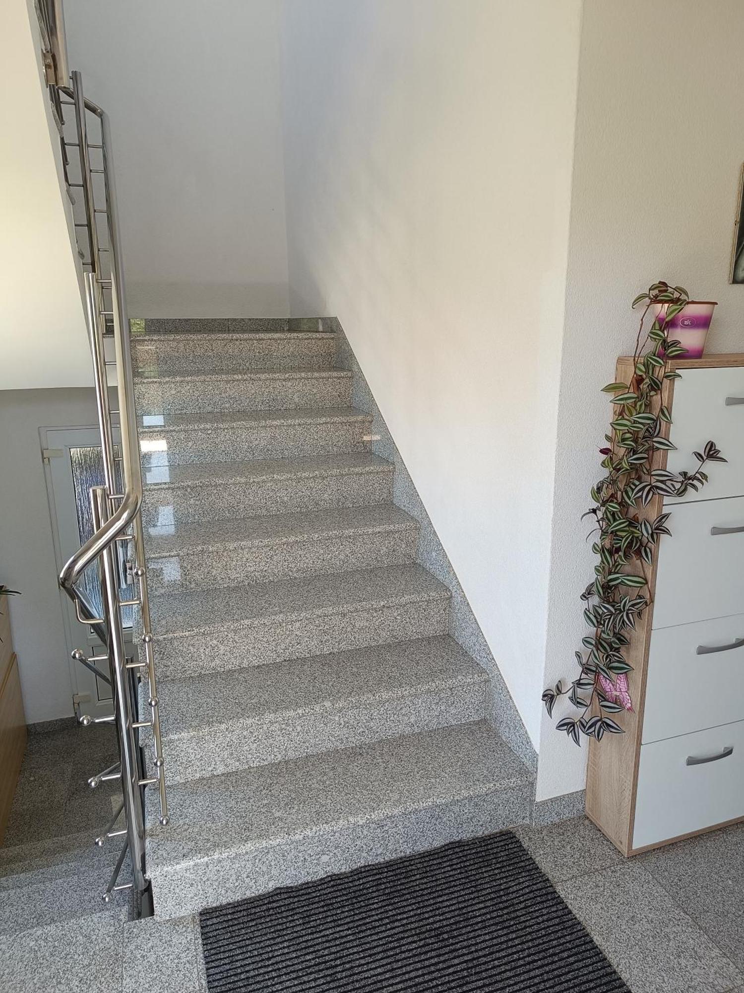 Apartman Ika Umag Luaran gambar