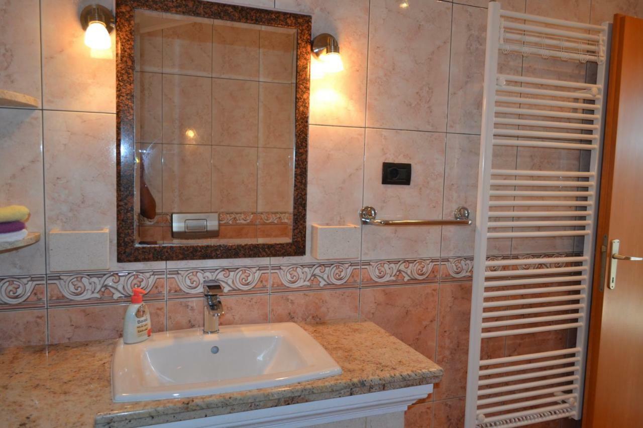 Apartman Ika Umag Luaran gambar